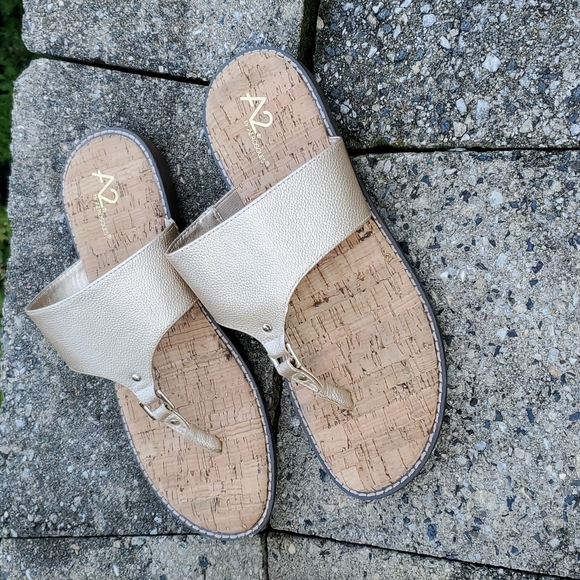 A2 By Aerosoles Cool Cat Wedge Sandal size 10 - Picture 4 of 13